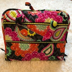 Vera Bradley Ziggy Zinnia hanging toiletry bag